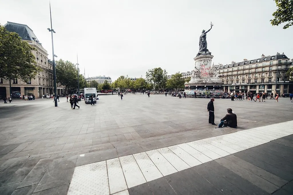 Hotel De L'Exposition - Republique Париж Франция