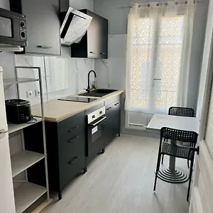 https://le-saint-charles-marseille.fr-provencehotel.com